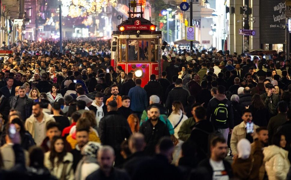 Türkiye'de en yaygın isimlerde "Mehmet" ve "Fatma", soyadında "Yılmaz" zirveyi bırakmadı