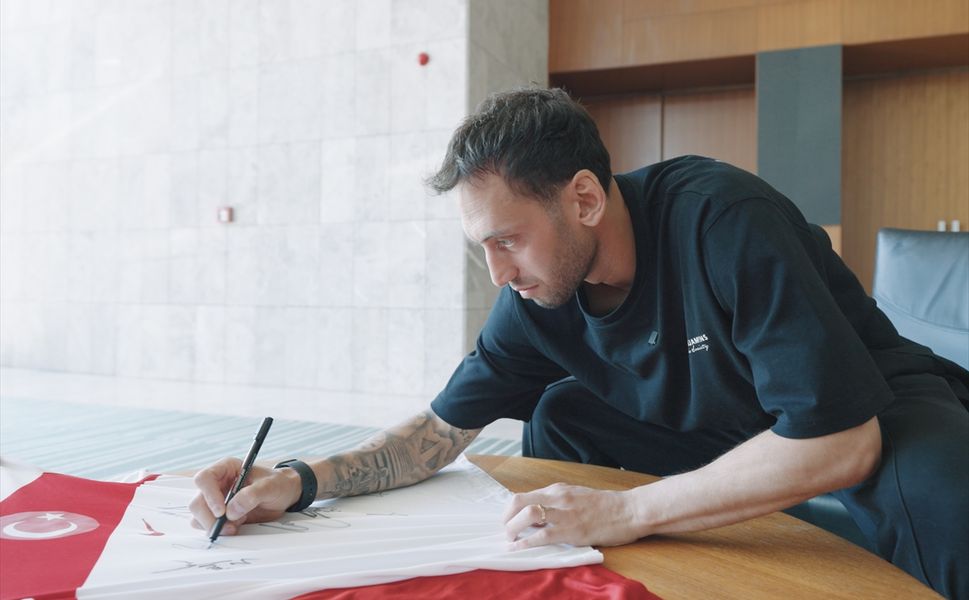 2026 Dünya Kupası Yolunda Milli Gururlar: Hakan Çalhanoğlu