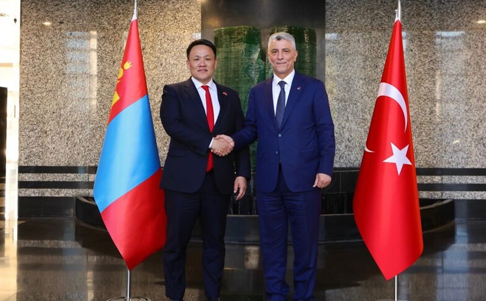 Ticaret Bakanı Bolat, Moğolistan Başbakan Yardımcısı Nomtoibayar ile görüştü