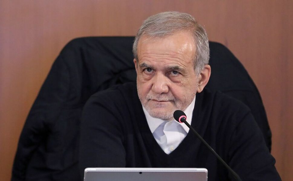İran Cumhurbaşkanı ABD ile görüşmelerin tarafların “yükümlülüklere bağlığıyla etkili olabileceğini” vurguladı