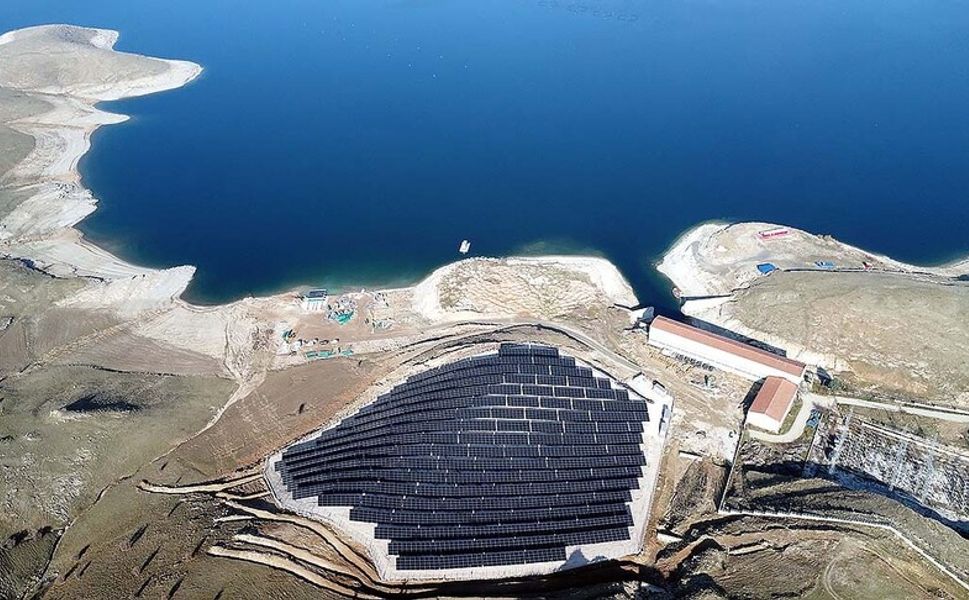 Türkiye'nin bölgesel enerji güvenliğindeki stratejik rolü güçleniyor