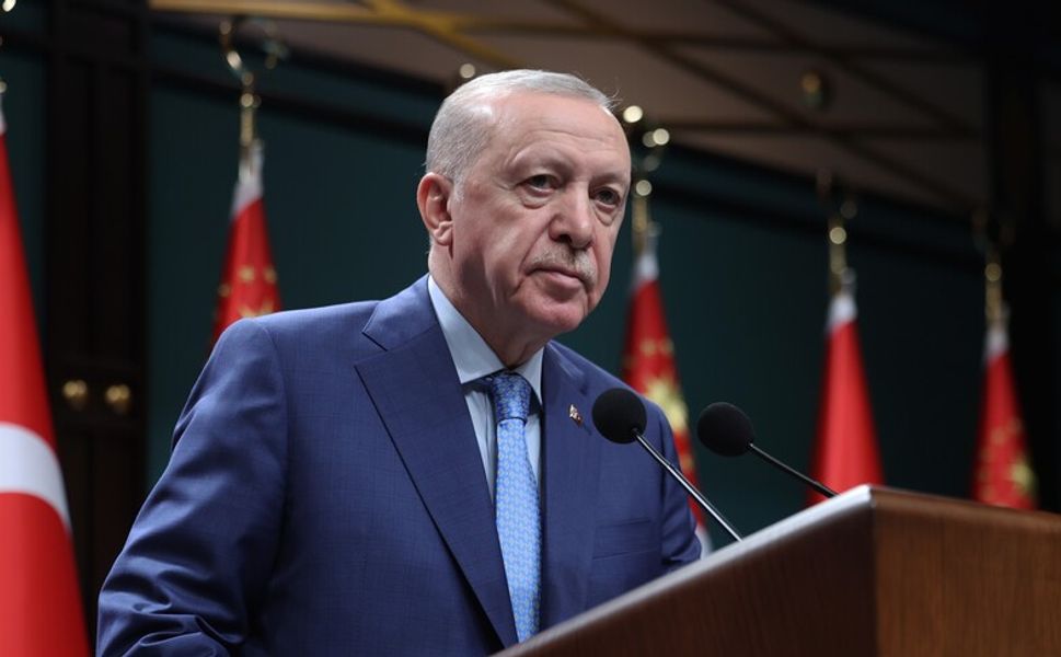 'Türkiye'nin istikbalini her türlü siyasi mülahazanın üstünde tutmaya devam edeceğiz'