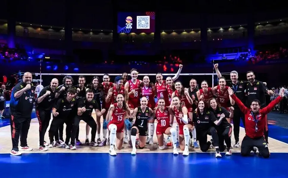 A Milli Kadın Voleybol Takımı, Milletler Ligi'nde finale yükseldi