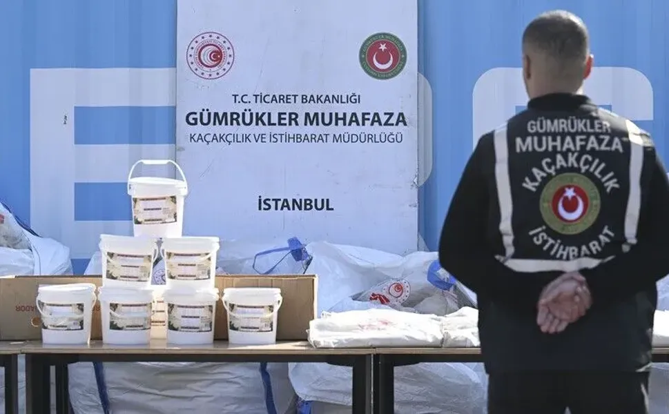 İstanbul'daki Ambarlı Limanı'nda yaklaşık 3 ton uyuşturucu ele geçirildi