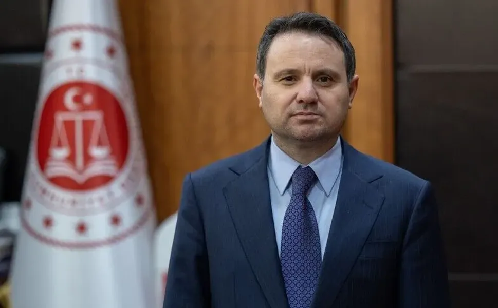 Bakan Gürlek: İnanç ve dini değerler, hiçbir şekilde suç faaliyetlerinin aracı veya kalkanı haline getirilemez