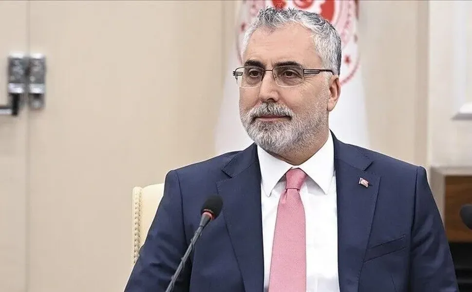 Çalışma ve Sosyal Güvenlik Bakanı Işıkhan'dan İŞKUR Mobil uygulamasına ilişkin paylaşım