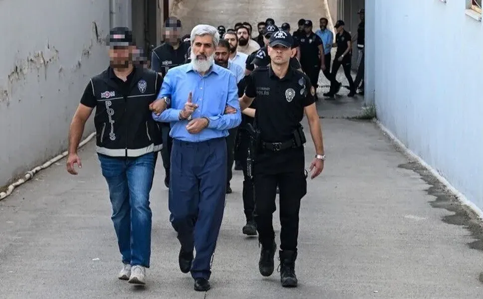 "Kuytulcular" yapılanmasına yönelik operasyonda yakalanan 56 zanlı adliyede