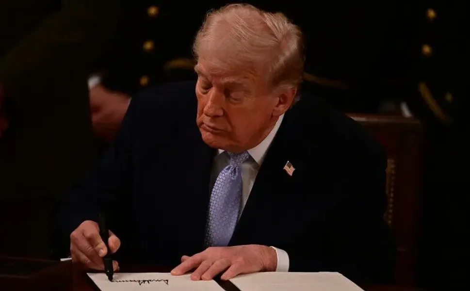 ABD Başkanı Trump, çocukluk dönemi aşılarına ilişkin önerileri sınırlayan kararnameyi imzaladı