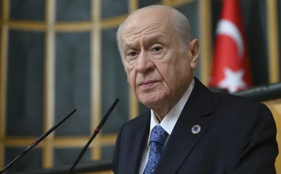 MHP Genel Başkanı Devlet Bahçeli'den "çerçeve yasa" imzası