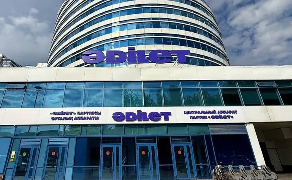 Kazakistan'da tek meclisli Kurultay seçiminde Adilet Partisi birinci oldu