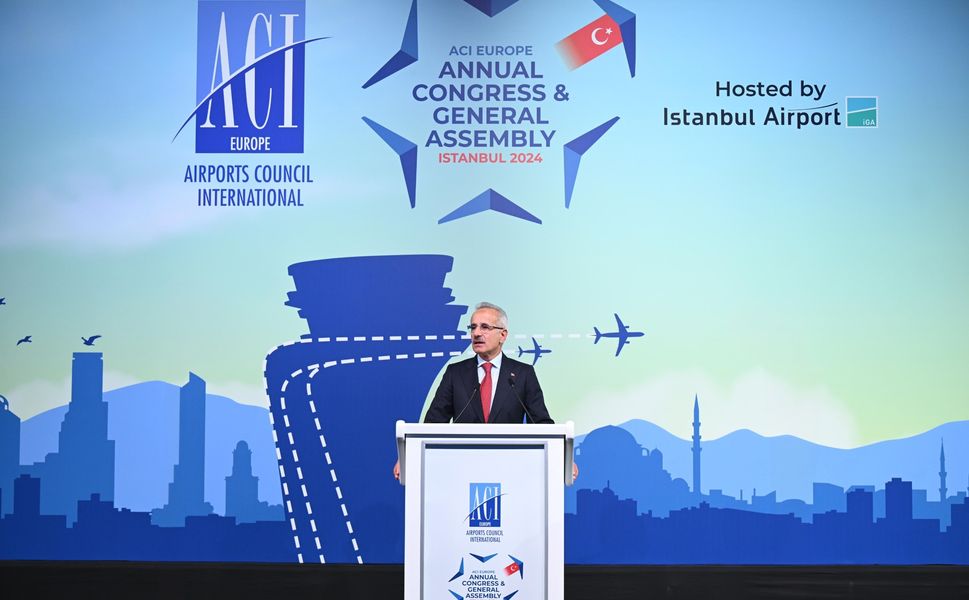 Bakan Uraloğlu: Gökyüzünde lider İstanbul