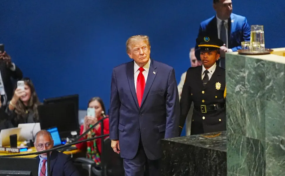 Grönland için dikkat çeken anlaşma: Trump imzayı attı