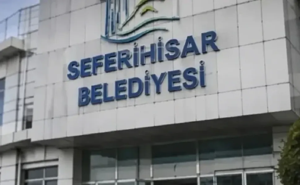 Seferihisar Belediyesi yolsuzluk dosyasında “aşkım”lı para trafiği!