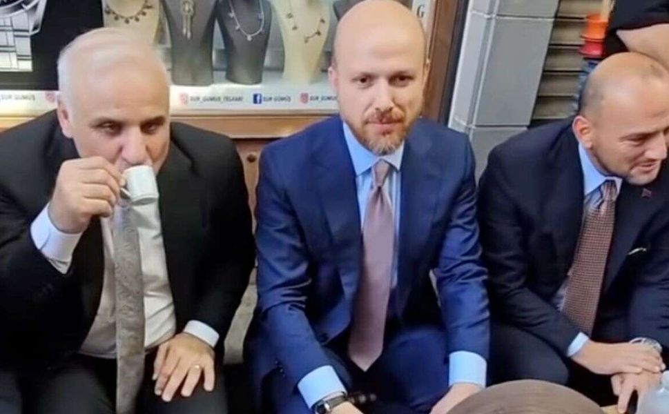 Bilal Erdoğan’dan taraftara net mesaj: “Barışa taş koyanları ifşa etsin”