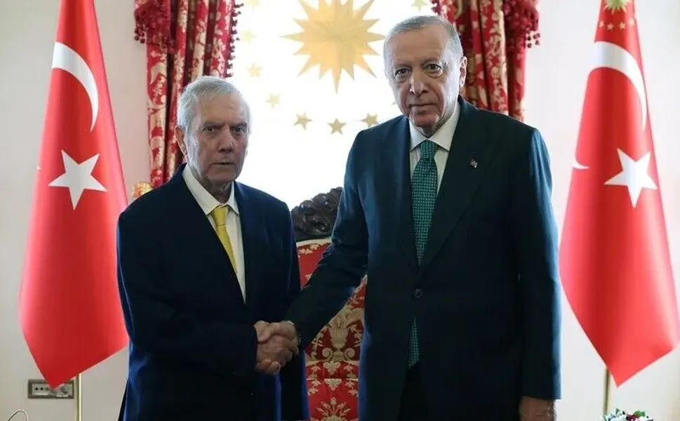 Cumhurbaşkanı Erdoğan, 4 kulübün başkanlarını ve yöneticilerini kabul etti... İşte objektiflere yansıyanlar!