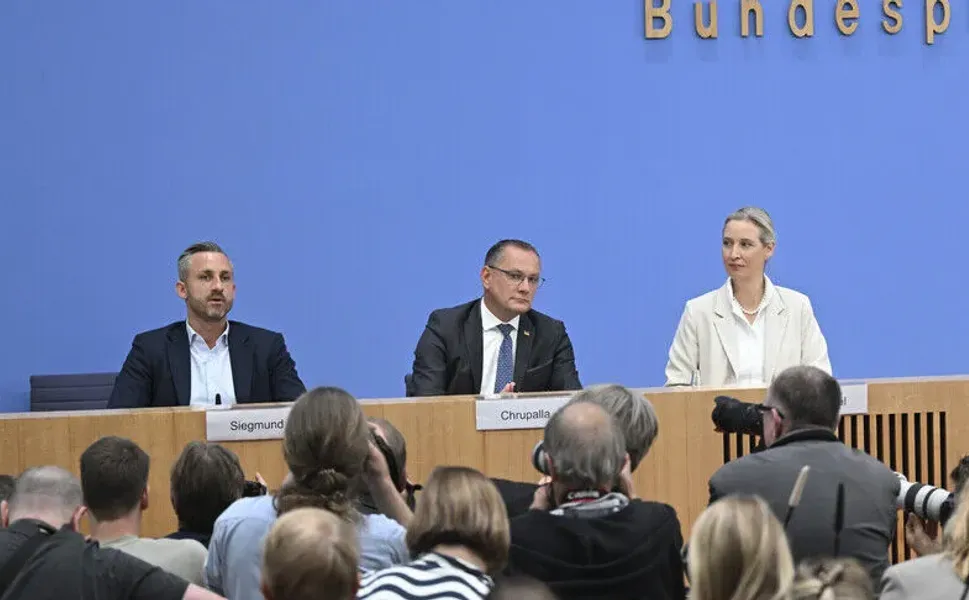 AfD’nin zaferi yetmedi: Şimdi sıra hükümet kurmakta