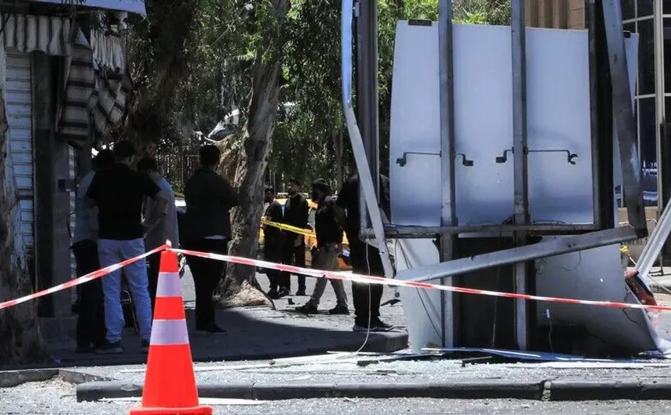 Suriye'nin İdlib ilinde mühimmat yüklü aracın patlaması sonucu 5 kişi öldü
