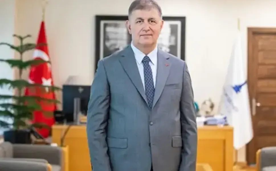İzmir Büyükşehir Belediye Başkanı Cemil Tugay, Atatürkçü Düşünce Derneği üyeliğinden ayrıldı!