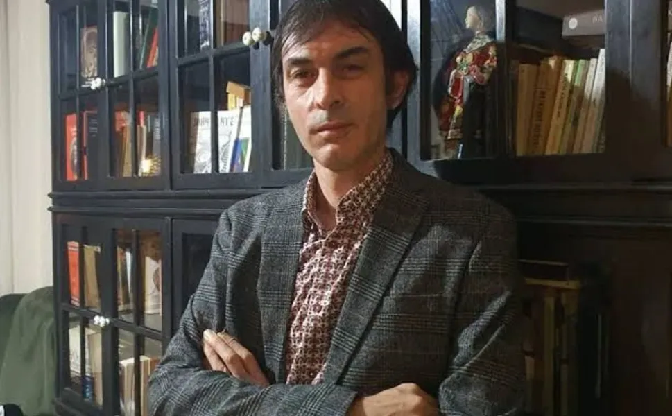 Bahadır Özgür, fon soruşturmasıyla ilgili soruşturmanın gizliliğini ihlal ettiği iddiasıyla gözaltına alındı