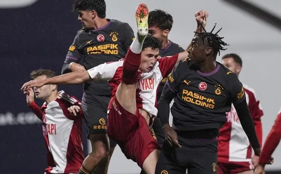 Galatasaray, hazırlık maçında Orfa Yapı Pendikspor ile berabere kaldı