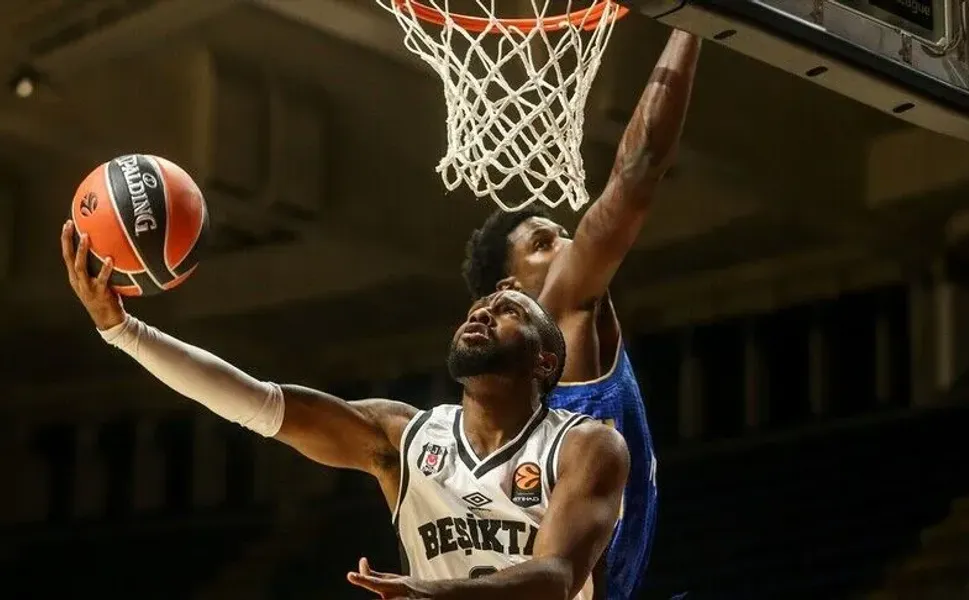 Beşiktaş parkede şov yaptı: Maccabi Tel-Aviv karşısında 109-93 kazanarak galip geldi