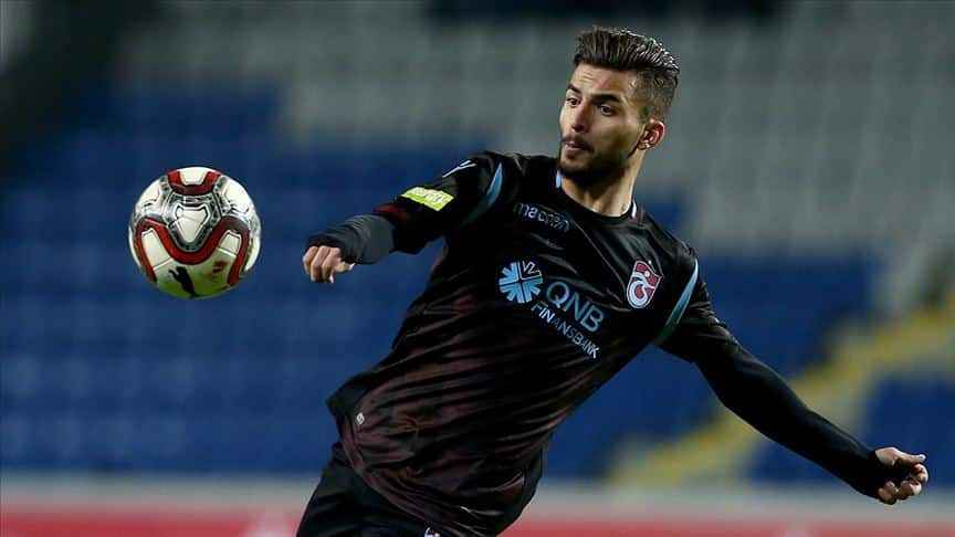 <div class="spot">Rebocho (Beşiktaş): 7.4 puan</div>
<div class="ads dev-ad-detail-side-top">
<div class="band"> </div>
</div>