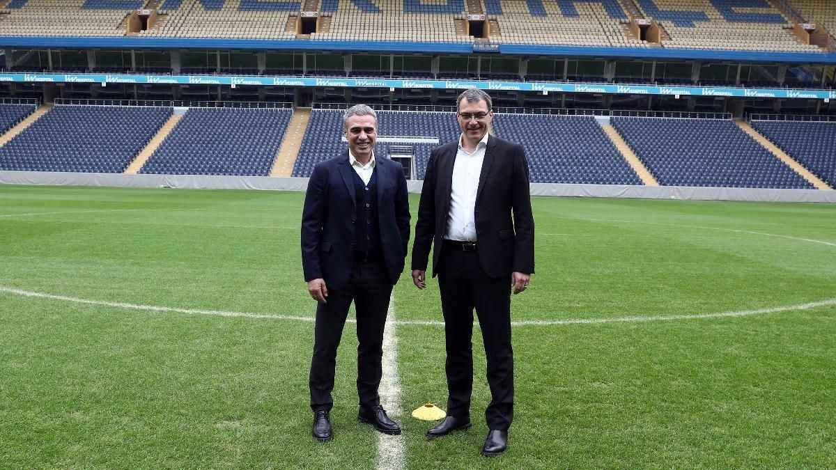 <div class="photo-section no-title " data-io-article-url="https://www.cnnturk.com/spor/futbol/iste-yanalin-transfer-ve-gonderilecekler-listesi">
<div class="photo-section no-title " data-io-article-url="https://www.cnnturk.com/spor/futbol/iste-yanalin-transfer-ve-gonderilecekler-listesi">Ocak ayında takımdan gönderilecek isimleri belirleyen teknik heyet, takıma dahil edilecek isimler üzerine çalışmalarını sürdürüyor. Bu doğrultuda transfer çalışmalarını sürdüren Kanarya'da teknik direktör Ersun Yanal'ın transfer listesi ortaya çıktı.</div>
<div data-io-article-url="https://www.cnnturk.com/spor/futbol/iste-yanalin-transfer-ve-gonderilecekler-listesi">
<div class="photo-section no-title " data-io-article-url="https://www.cnnturk.com/spor/futbol/iste-yanalin-transfer-ve-gonderilecekler-listesi"><em><strong><br/>İşte Fenerbahçe'nin ara transfer döneminde gidecek ve gelecek isimleri:</strong></em></div>
</div>
</div>