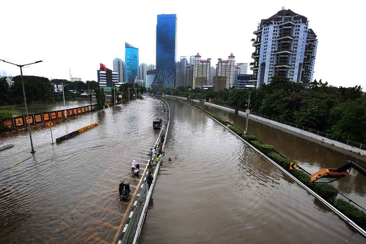 <p>Sözcü Wibowo ayrıca, su baskınlarının en az 169 noktada hayatı olumsuz etkilediğini ifade etti.</p>