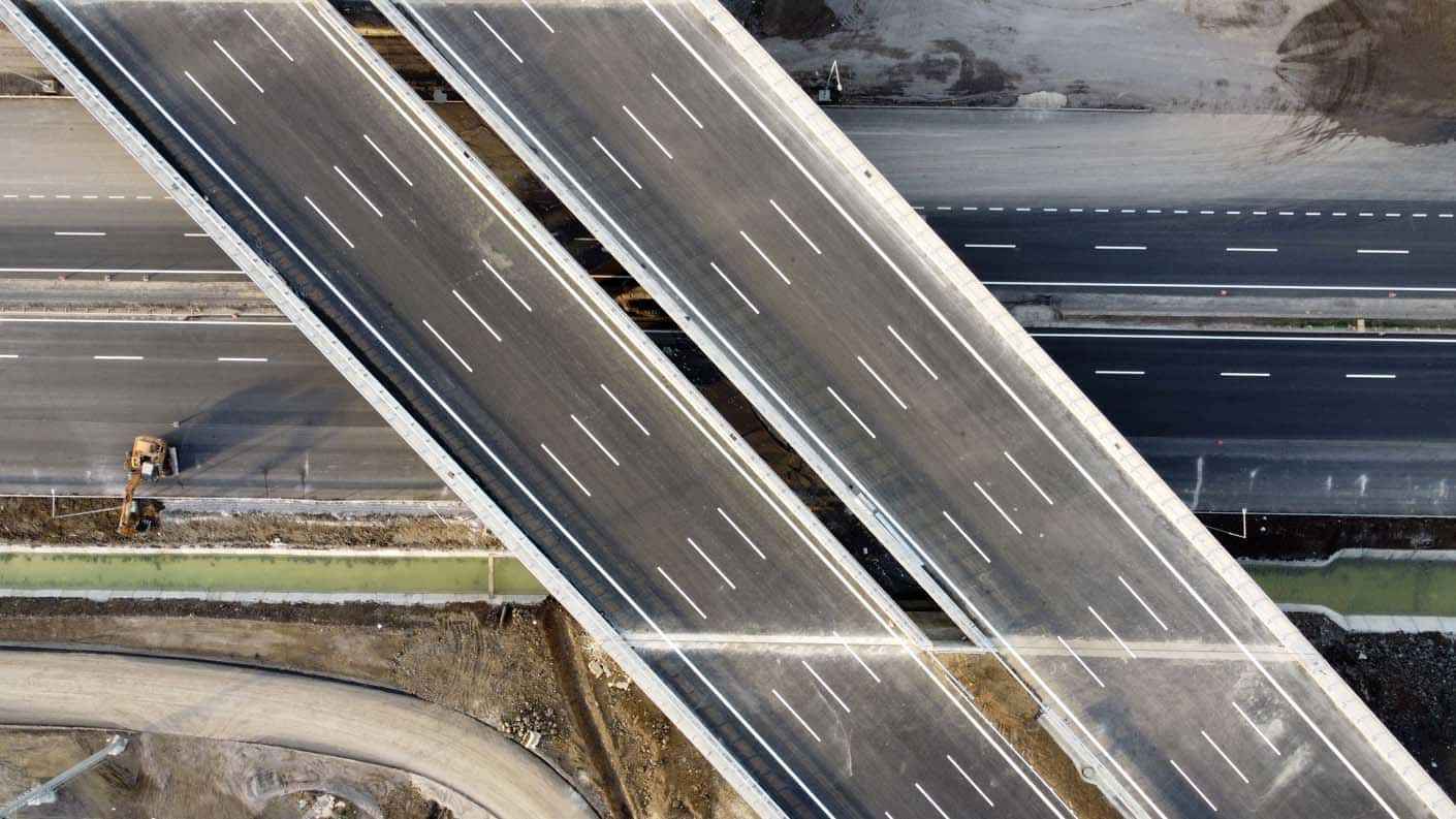 <p>Proje, ilerleyen zamanlarda Kınalı-Tekirdağ-Çanakkale-Savaştepe Otoyolu'na bağlandığında Marmara Bölgesi etrafında kurulacak otoyol ringinin en önemli bileşenlerinden olacak ve Avrasya bölgesinin lokomotifi konumundaki İstanbul ve Marmara Bölgesi için yeni ulaşım alternatifleri sunacak. </p>