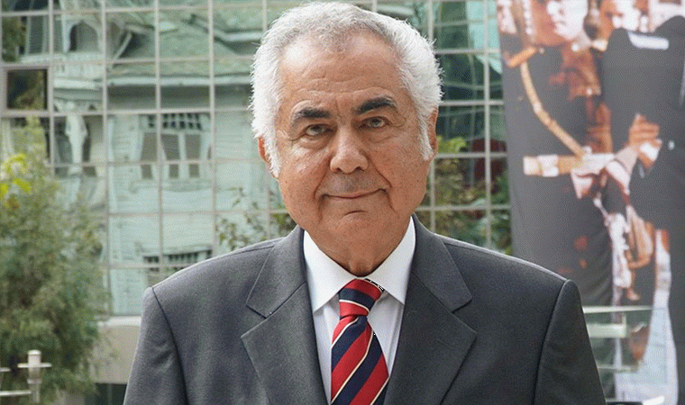 E.Amiral Atilla KIYAT