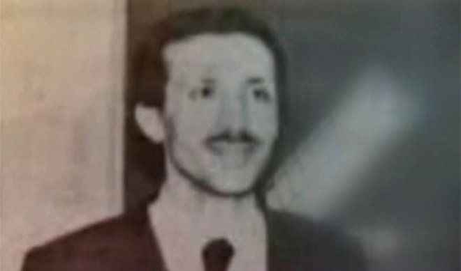 1981 yılında Marmara Üniversitesi'nden mezun olan Erdoğan, özel sektörde yöneticilik yapmaya başladı..