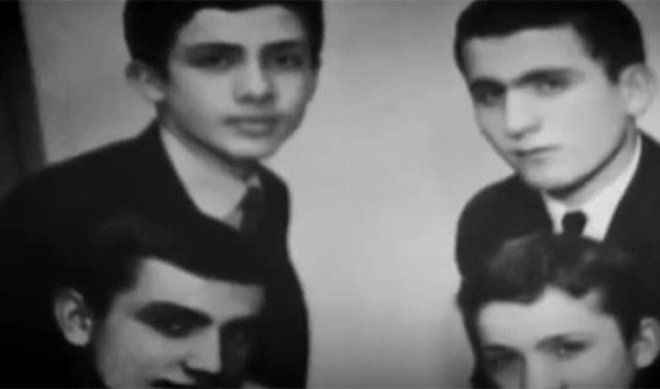 1966 yılında şehrin tek imam-hatip lisesi olan, İstanbul İmam-Hatip Lisesi'ni yatılı olarak kazandı..