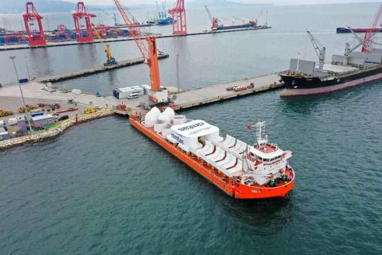 <p><span>Köprü ve otoyolun 26 Şubat'ta düzenlenecek törenle Cumhurbaşkanı Erdoğan tarafından hizmete açılması planlanıyor.</span></p>