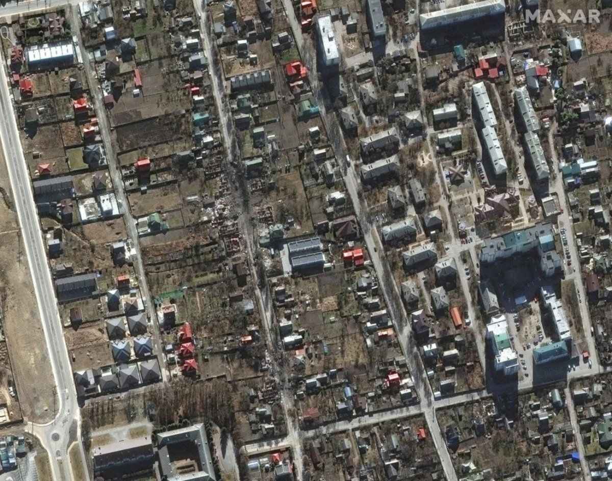 Rusların havadan ve karadan vurduğu Ukrayna, uzaydan görüntülendi