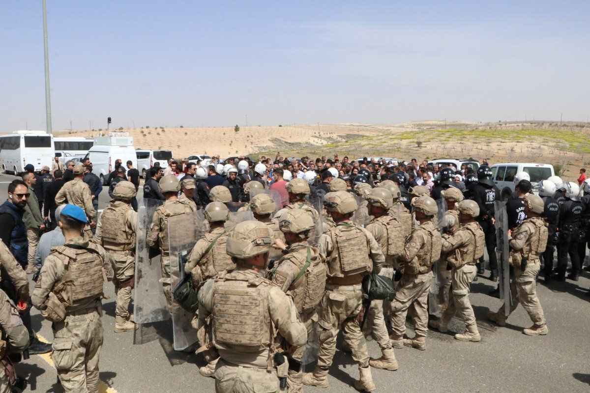 Şanlıurfa'da tehlikeli provokasyon! Öcalanseviciler iş başında