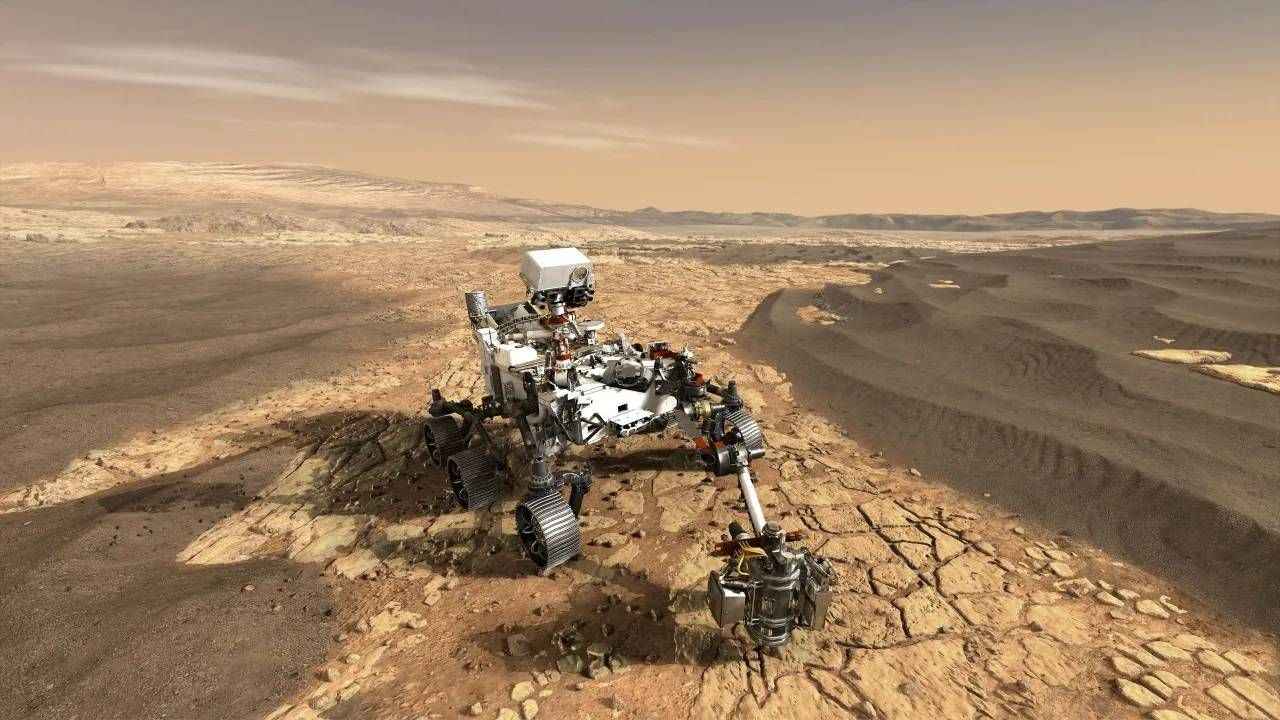<p>Dünya'da sesin hızı saniyede 340 metre iken Mars'ta ise 240 metre. Mars'ın atmosferinin yüzde 95'i karbondioksitten oluşuyor. Bunun hıza etki ettiği belirtiliyor.</p>