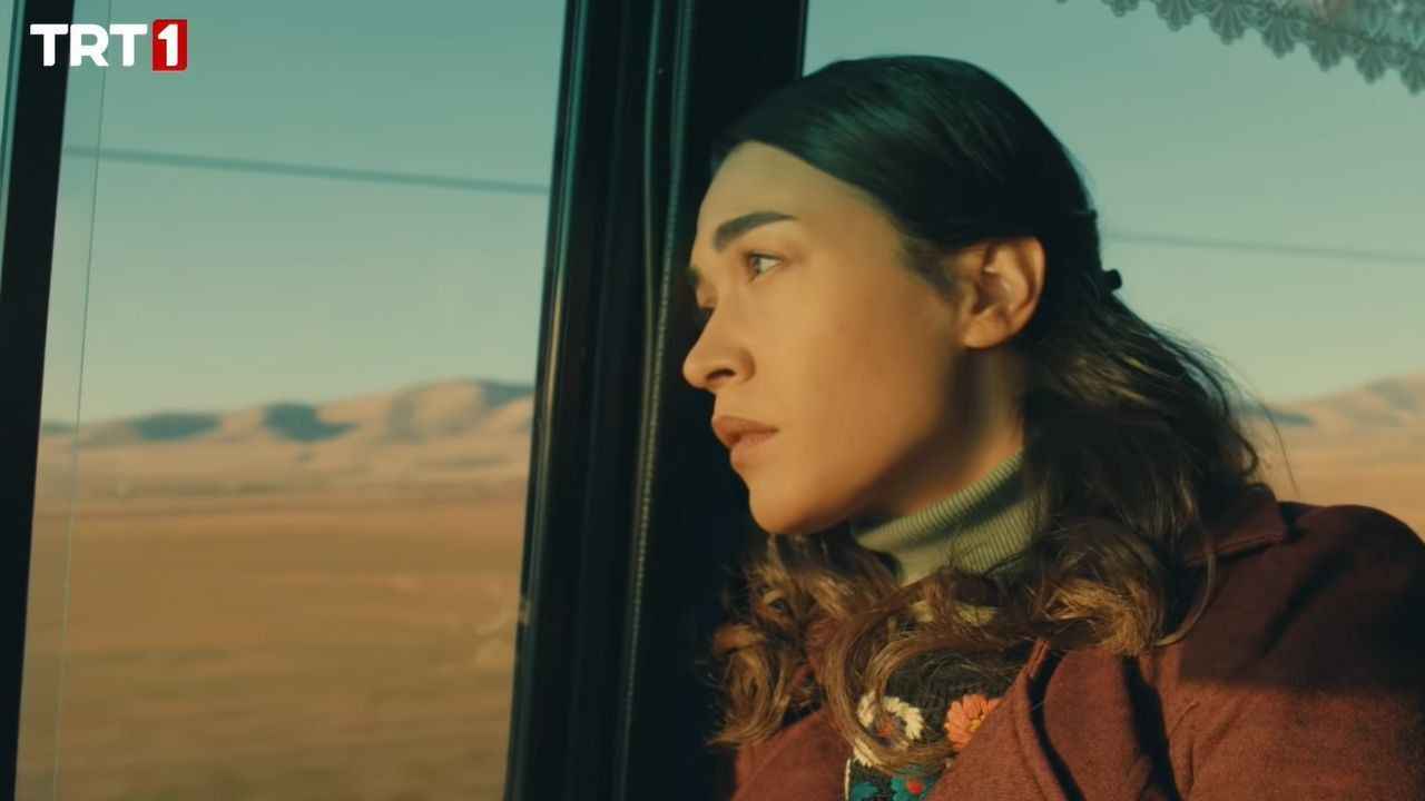 <p>Bu durumda bayram arası veren dizi ekibinin bir süre dinlenmesi amacıyla 7 Mayıs Cumartesi günü yeni bölümün ekrana gelmeyeceği ortaya çıktı. Alınan bu karar dizi hayranlarını üzecektir ama ekibin de bu yoğun tempoda biraz ara vermesi gelecek bölümlerde daha enerjik olmalarını sağlayacaktır.</p>