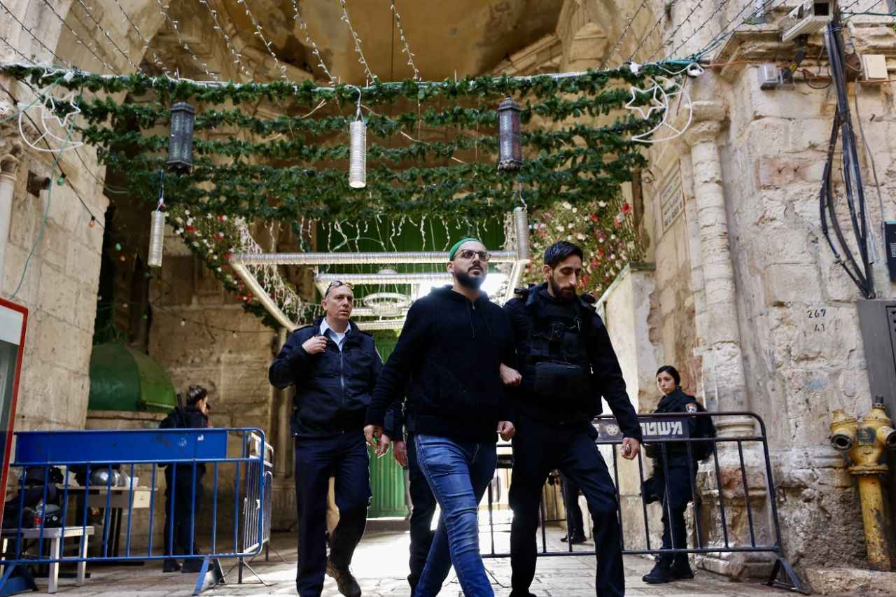 <p>                    </p>