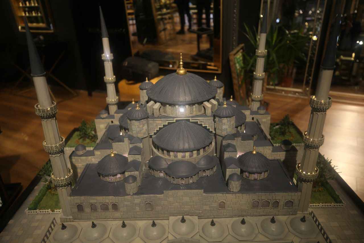 <p>                       </p>