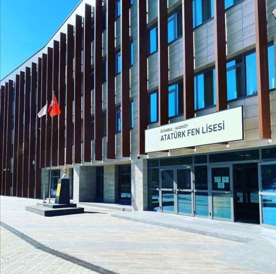 <p></p>
<table>
<tbody>
<tr>
<td>4-) İSTANBUL / KADIKÖY / İstanbul Atatürk Fen Lisesi</td>
<td>493,3965</td>
<td>0,2</td>
</tr>
</tbody>
</table>