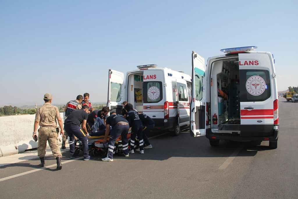 Hatay'da zincirleme trafik kazası: 10 yaralı