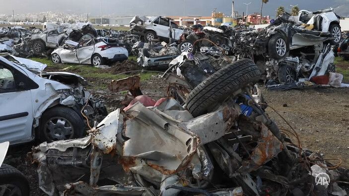 Hatay'da araba mezarlığı! Her gün 10 araba geliyor