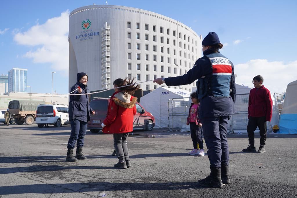 <p>                 </p>