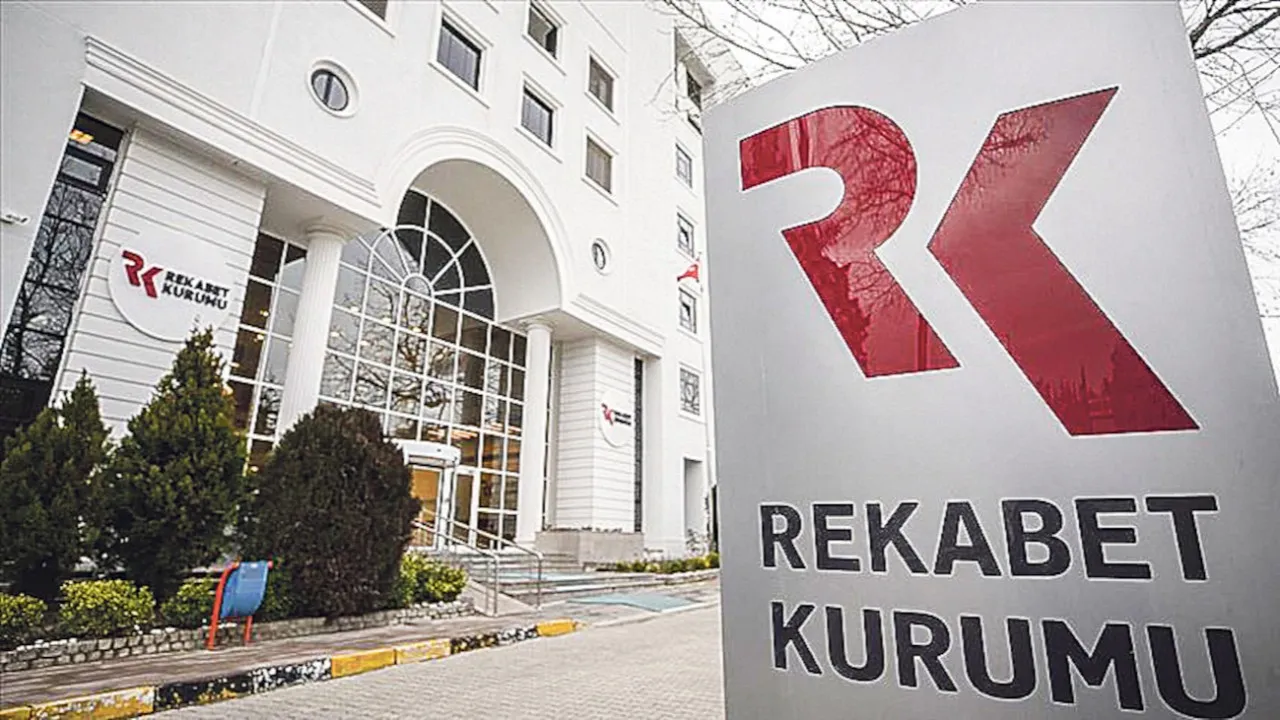Rekabet F Mq E Cover.jpg