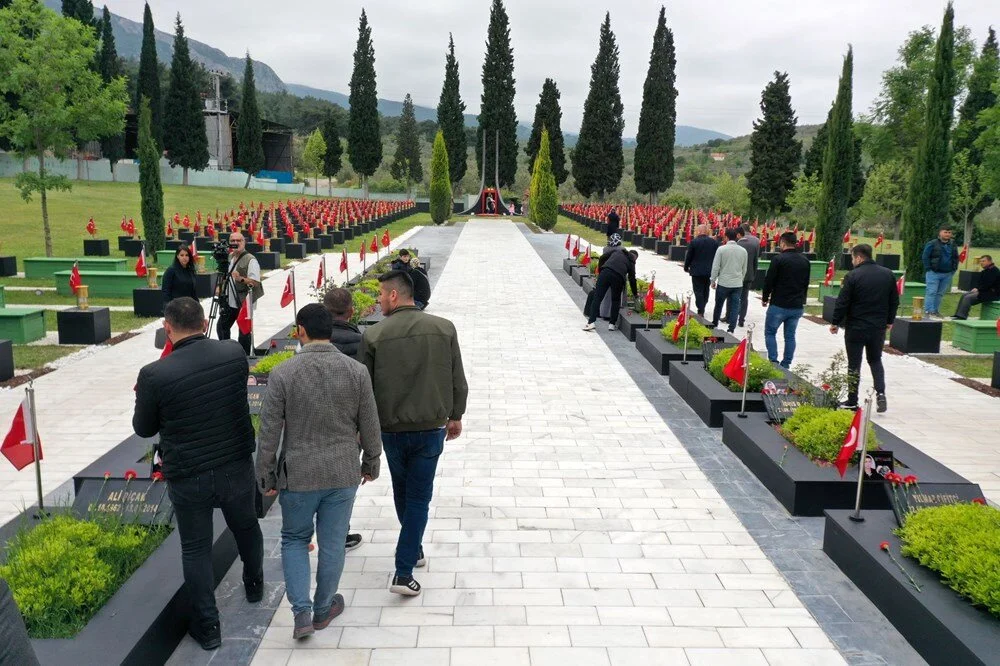 Soma Şehitleri, 10. Yılında Manisa Maden Şehitliğinde Anılıyor  2