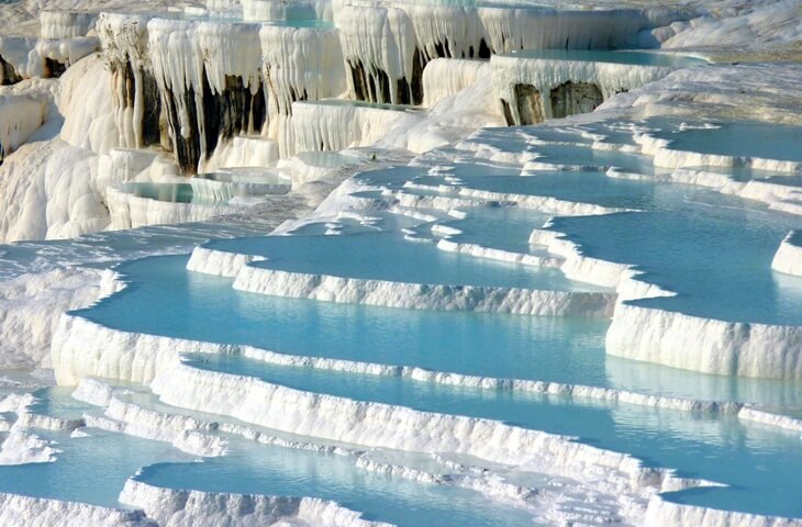 3. Pamukkale'nin Beyaz Terasları