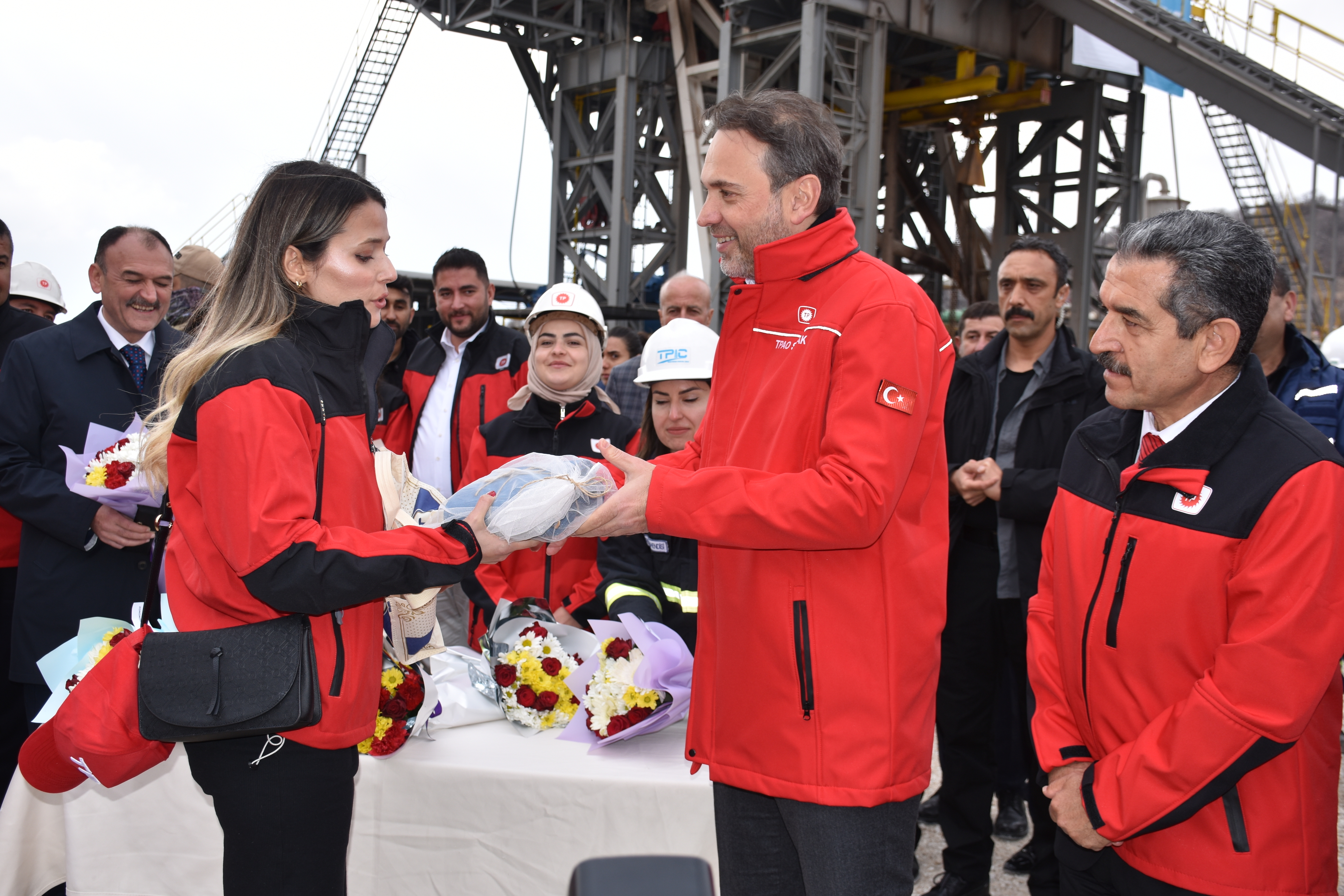 Bakan Bayraktar Şırnak’ta Yıl Sonuna Kadar 70 Bin Varillere Ulaşmayı Ümit Ediyoruz (2)