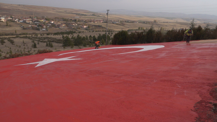 Beton Zemini Türk Bayrağına Boyadılar2