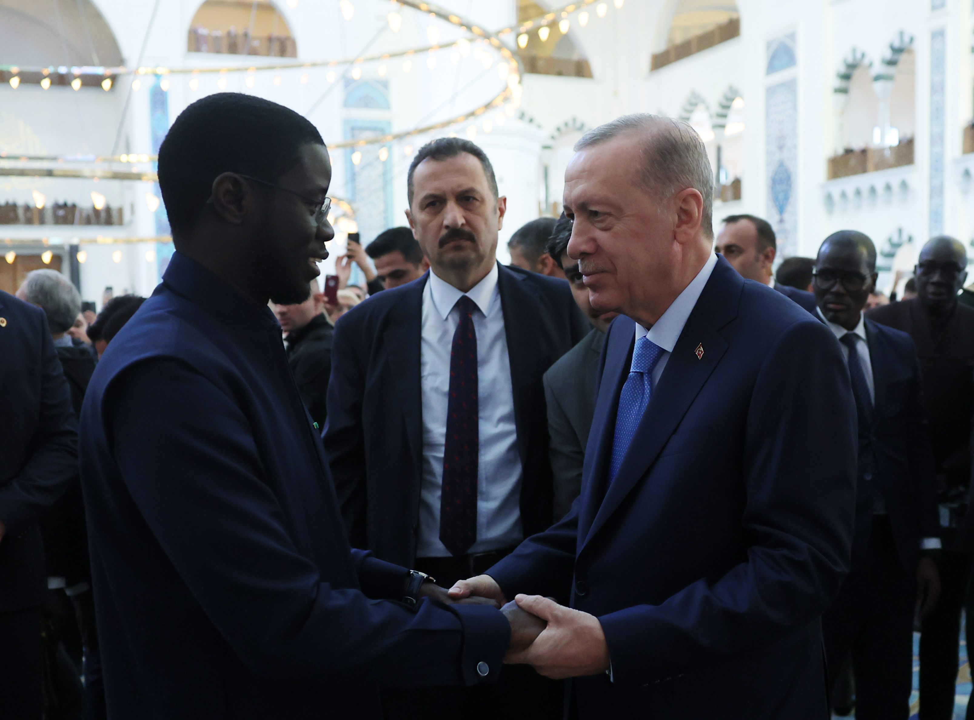 Cumhurbaşkanı Erdoğan Ve Senegal Cumhurbaşkanı Fay Çamlıca Camii'nde Cuma Namazı Kıldı (2)