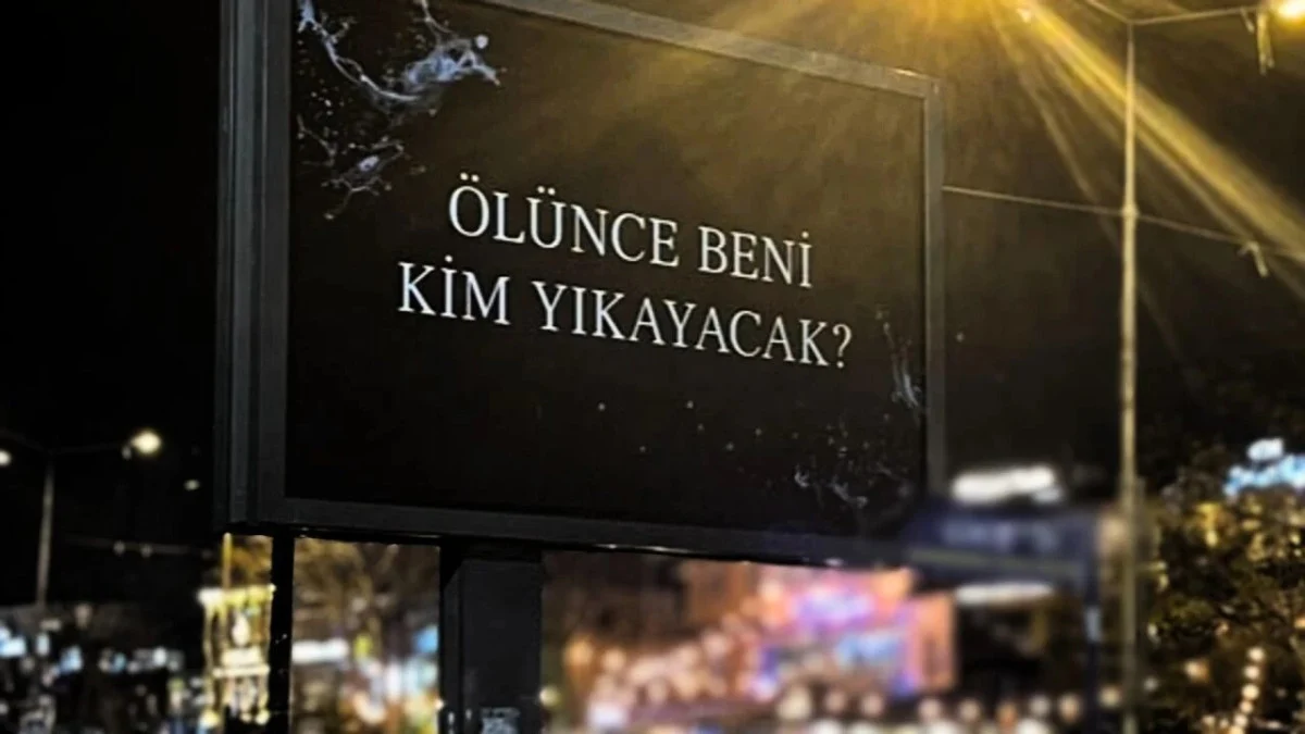 Görenlerin Dikkatini Çekiyordu! %22Ölünce Beni Kim Yıkayacak?%22 Afişinin Sırrı Çözüldü5